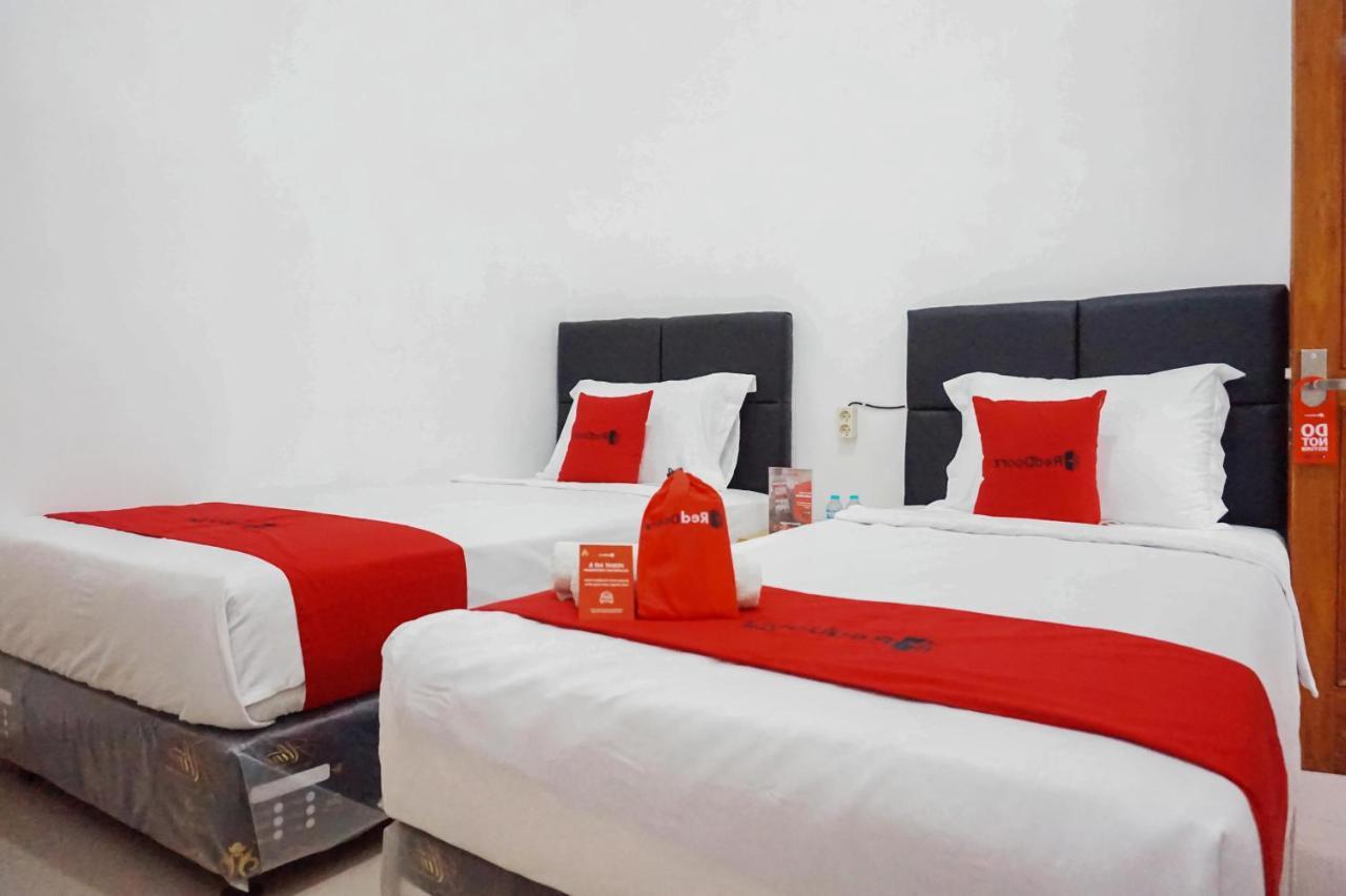 Reddoorz @ Jalan Danau Limboto Otel Malang Dış mekan fotoğraf