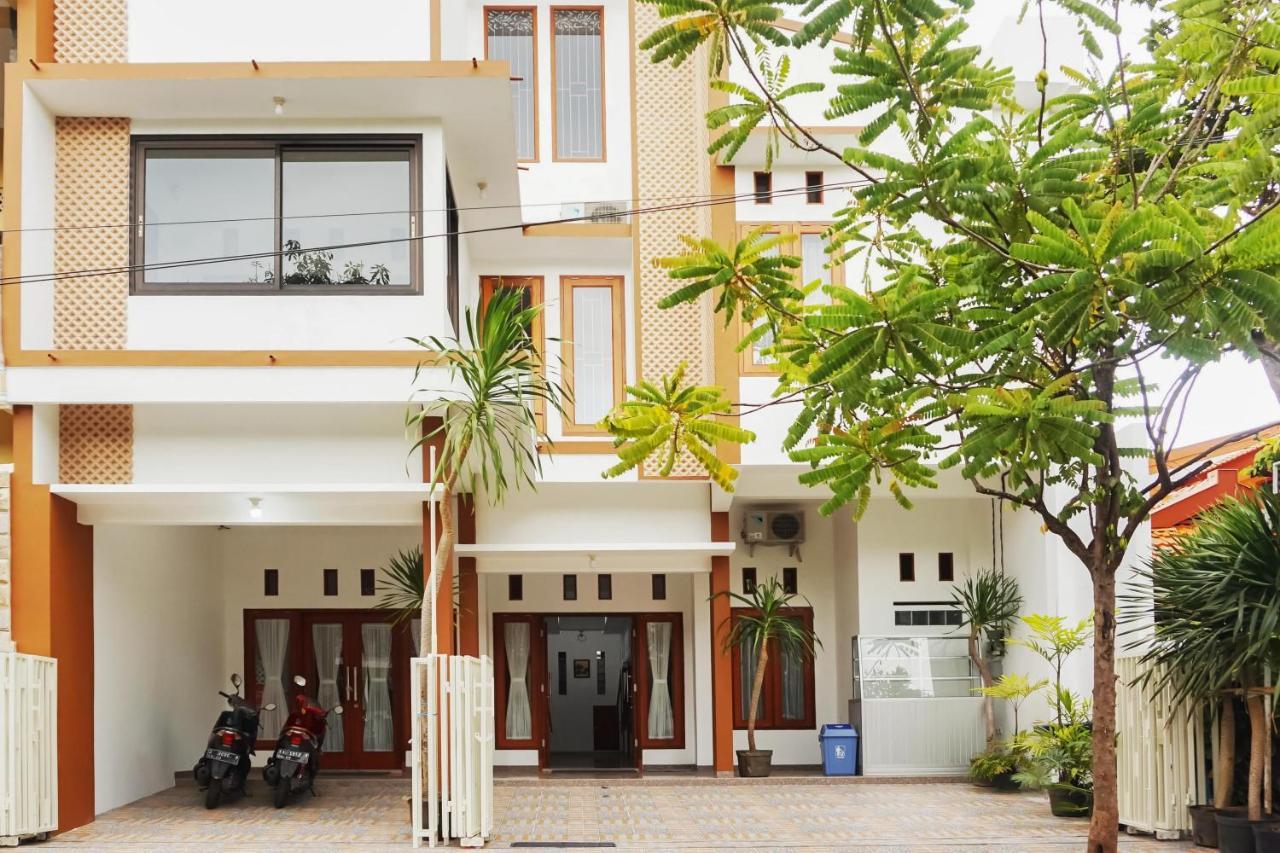 Reddoorz @ Jalan Danau Limboto Otel Malang Dış mekan fotoğraf