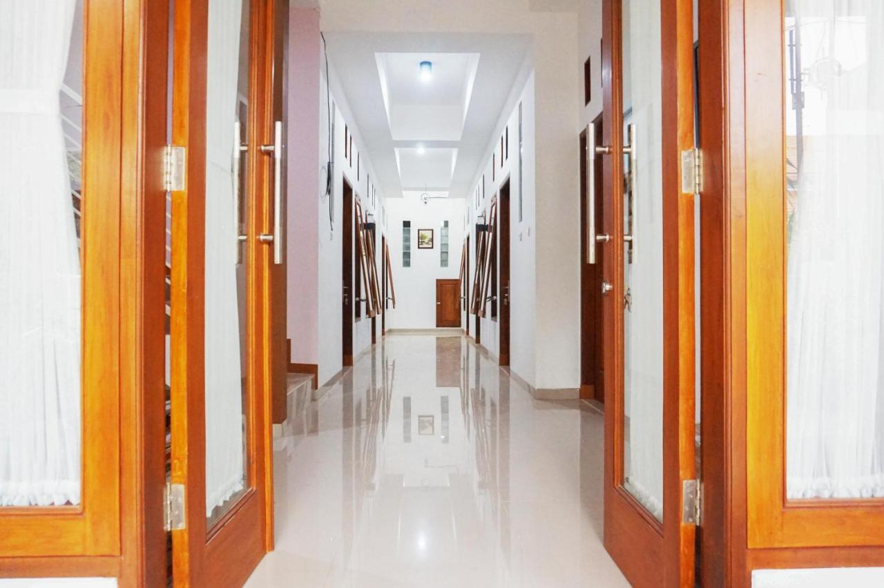 Reddoorz @ Jalan Danau Limboto Otel Malang Dış mekan fotoğraf