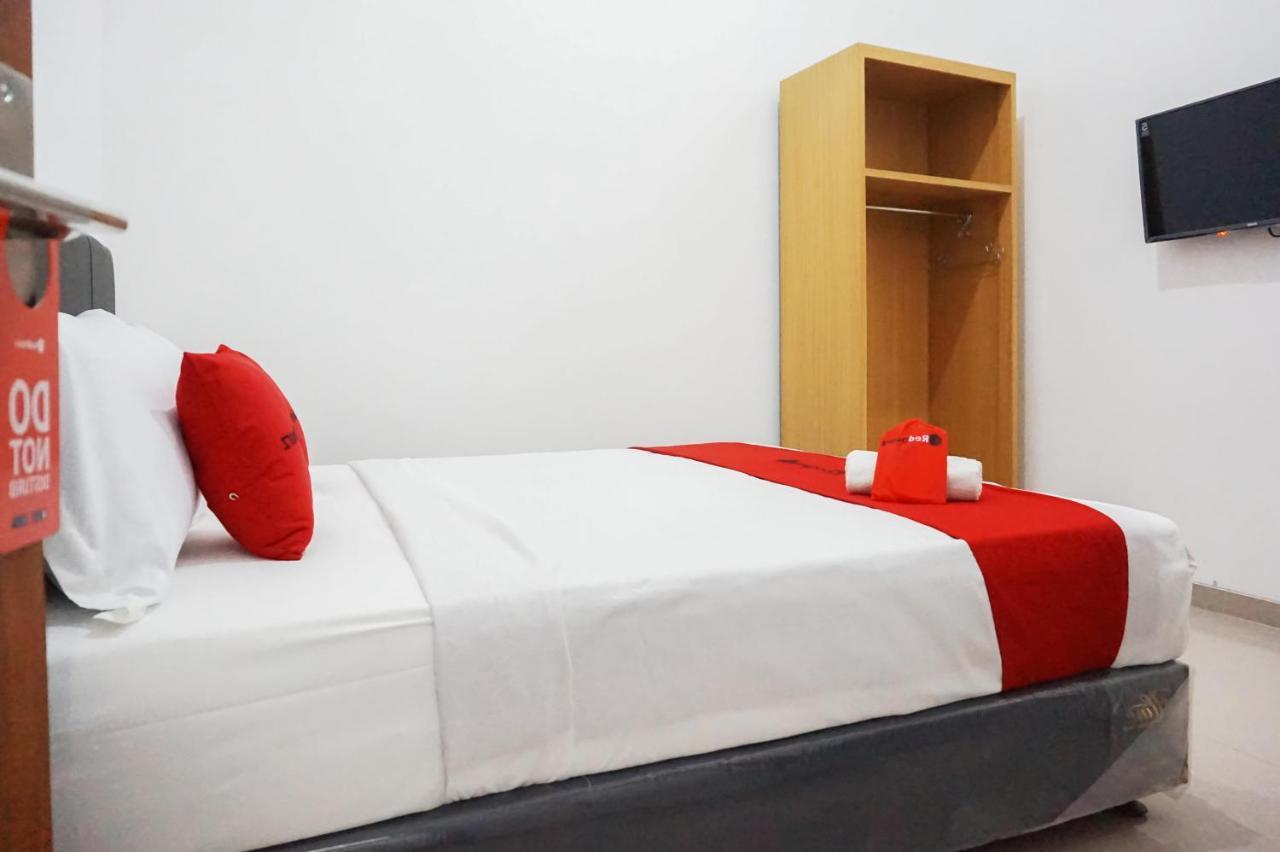 Reddoorz @ Jalan Danau Limboto Otel Malang Dış mekan fotoğraf